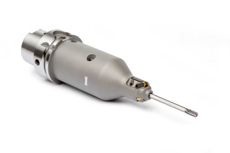 Horizontal tool with built-in HNHX indexable inserts with focus zoom on the inserts