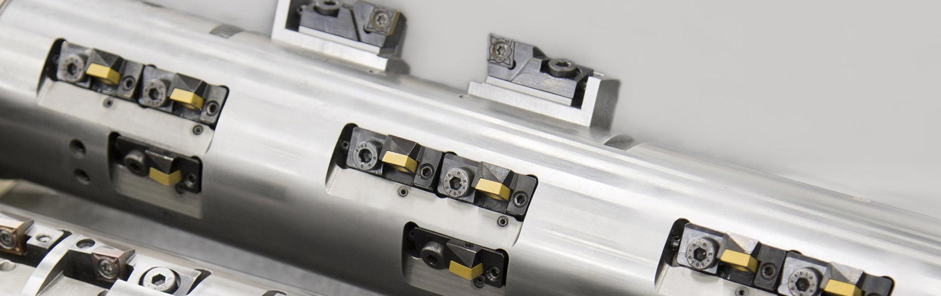 Line boring bars from MAPAL are used especially for machining bearing bars.
