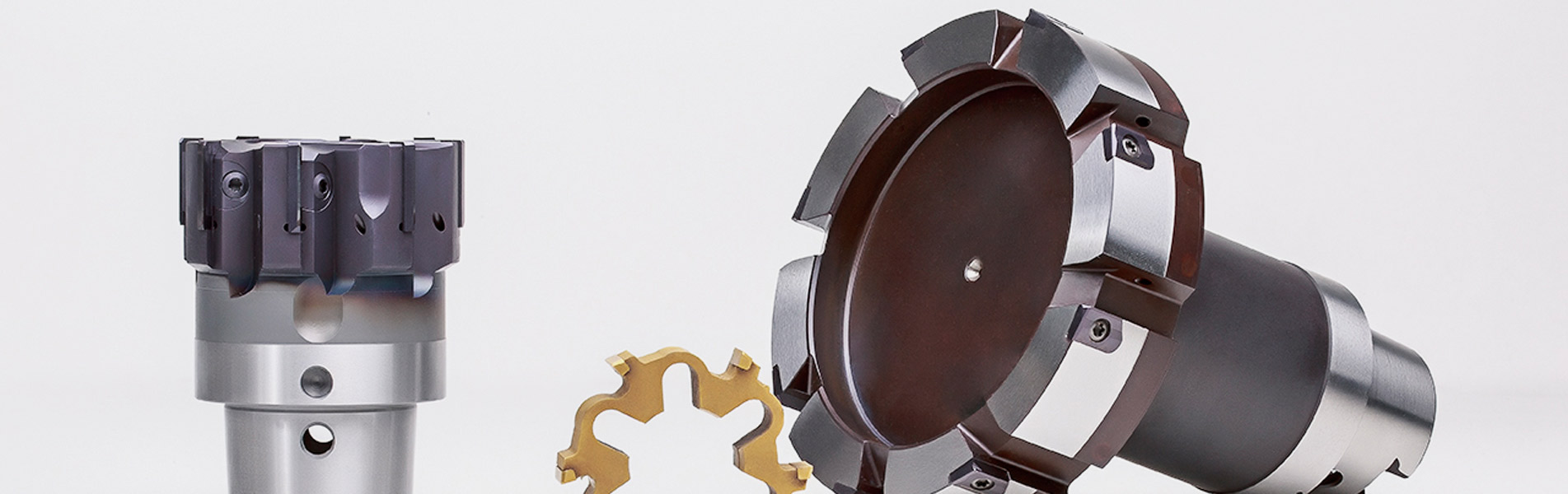 The picture shows an overview of the program for reaming large diameters from MAPAL.