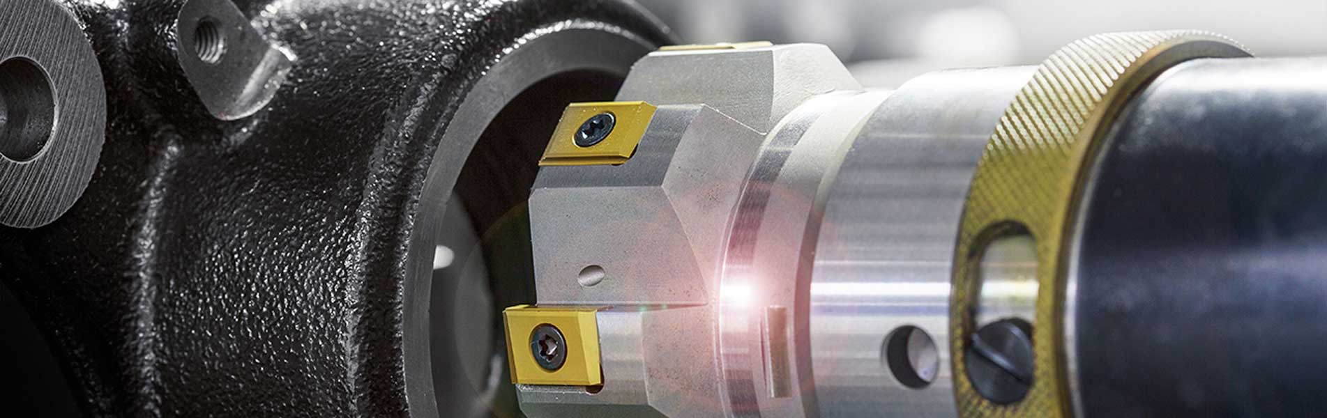 A replaceable head reamer from the MAPAL HPR range in use.